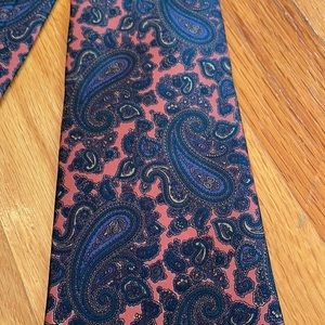 Guy Laroche 100% Silk Tie.  Muted Blue/Pink/Gray Paisley Print. EUC. One Size